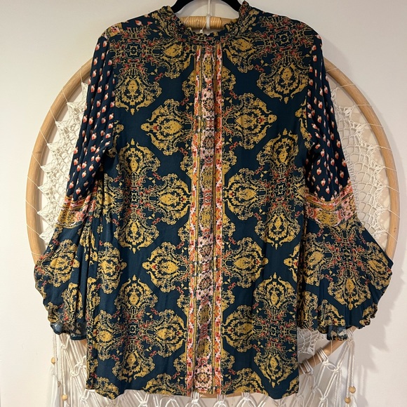 Free People Magic Mystery Tunic with Flared Cuffs Size S - Picture 6 of 7